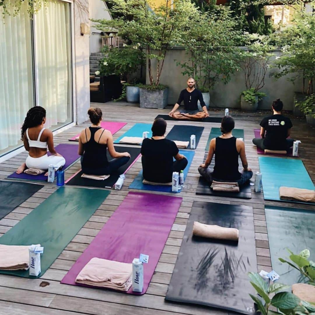 YAMAMOTOYAMA Foundedさんのインスタグラム写真 - (YAMAMOTOYAMA FoundedInstagram)「Meditation keeps us grounded and keeps our mind clear for the work week. How do you start your week?」6月23日 11時30分 - yamamotoyama_usa