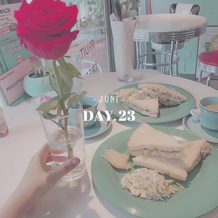 「SNOW」顔認識カメラアプリのグルメインスタ