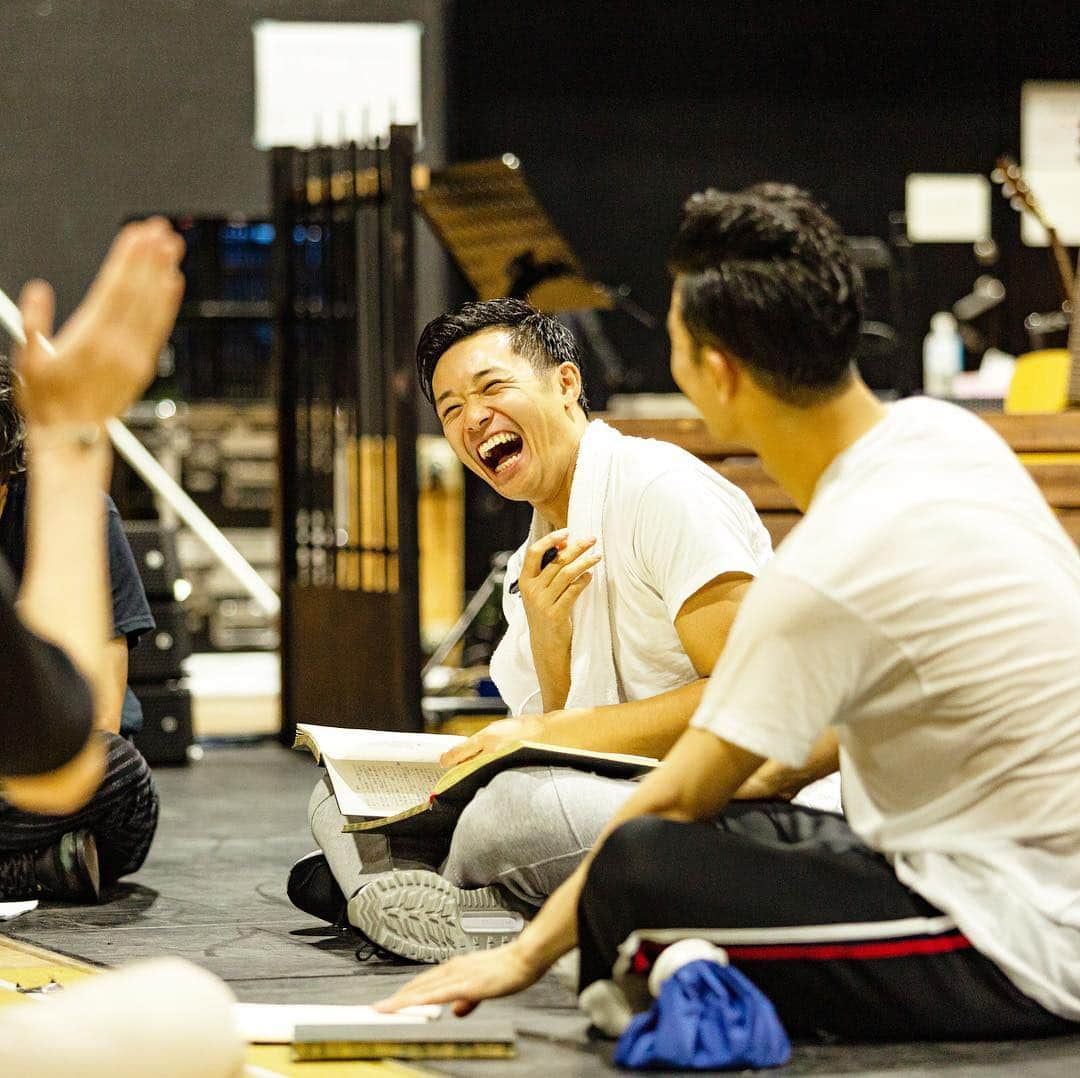 s**t kingzさんのインスタグラム写真 - (s**t kingzInstagram)「Jun,8th&9th,2019 『My friend Jekyll』 photo by.Tabasa @__tabasa__  #rehearsal #20190606」6月23日 11時57分 - stkgz_official