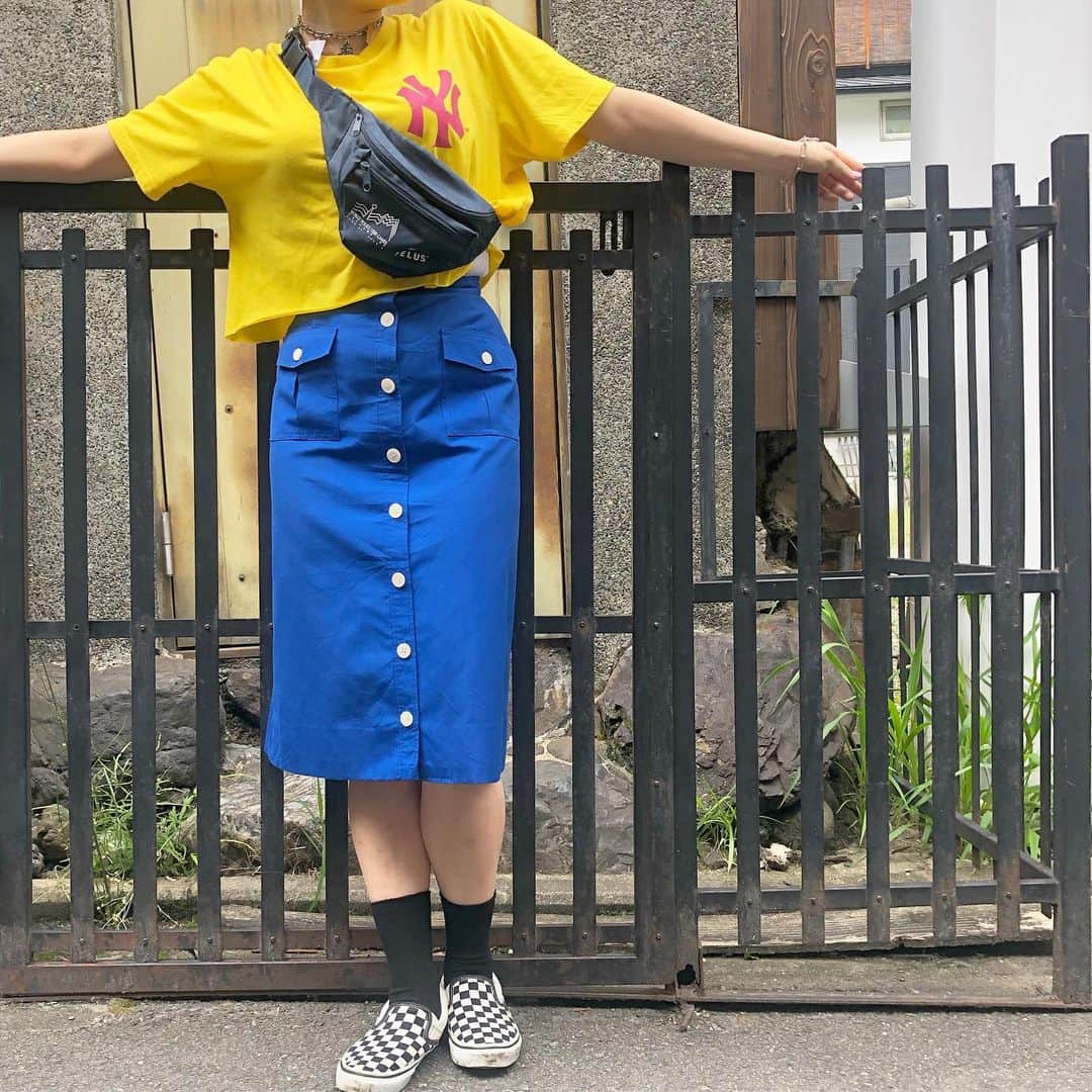 原宿シカゴさんのインスタグラム写真 - (原宿シカゴInstagram)「#原宿シカゴ京都店 . レディースカットオフTee🐥💙 💰¥1200+tax〜 ショート丈にリメイクしたTシャツ ハイウエストボトムと相性💯👍🌺 . #usedclothing#used#vintage#instafashion#fashion#ootd#harajukuchicago#kyoto#japan#instagood#sunmmer#ny#newyorkyankees #ストリートスナップ#古着屋#古着#京都#京都古着屋#河原町  #古着コーデ#京都古着#古着女子と繋がりたい#おしゃれさんと繋がりたい」6月23日 12時12分 - harajukuchicago_official