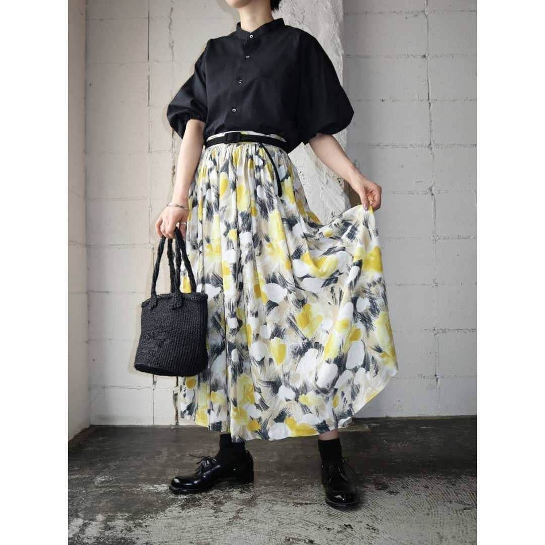 吉祥寺 古着屋 Orfeoのインスタグラム：「Pattern Skirt Style  #Orfeo #Kichijoji #Tokyo #vintage #used #fashion #coodinate #outfits #オルフェオ #吉祥寺 #東京 #古着 #古着屋 #ヴィンテージ #ユーズド #ファッション #コーディネート  掲載商品のお問い合わせはメールにて承っております。コメント、DMでのお問い合わせは受け付けておりませんのでご了承ください。」