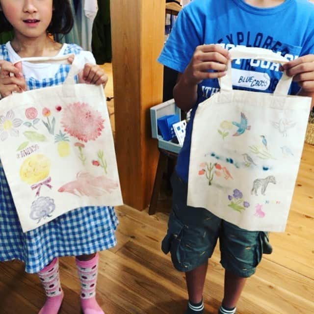 津久井智子さんのインスタグラム写真 - (津久井智子Instagram)「#津久井智子  #消しゴムはんこ  #キト暮ラスカ  #くらし市場 はんこ押し放題！ 皆さんの作品😄」6月23日 12時20分 - tomokotsukui