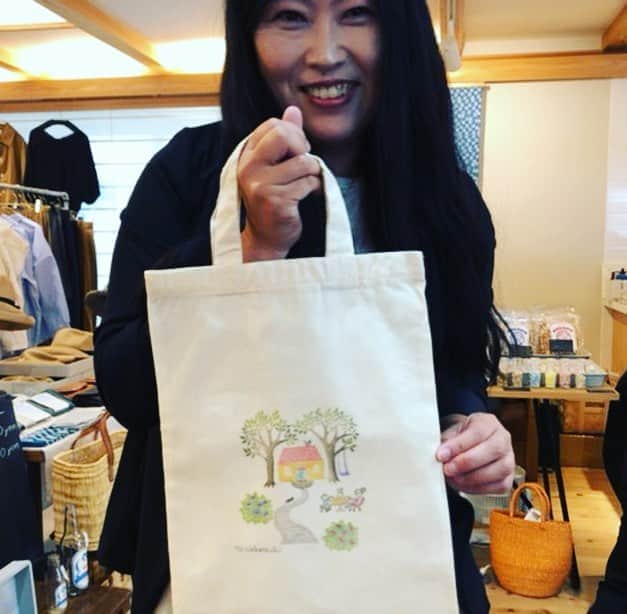 津久井智子さんのインスタグラム写真 - (津久井智子Instagram)「#津久井智子  #消しゴムはんこ  #キト暮ラスカ  #くらし市場 はんこ押し放題！ 皆さんの作品😄」6月23日 12時20分 - tomokotsukui