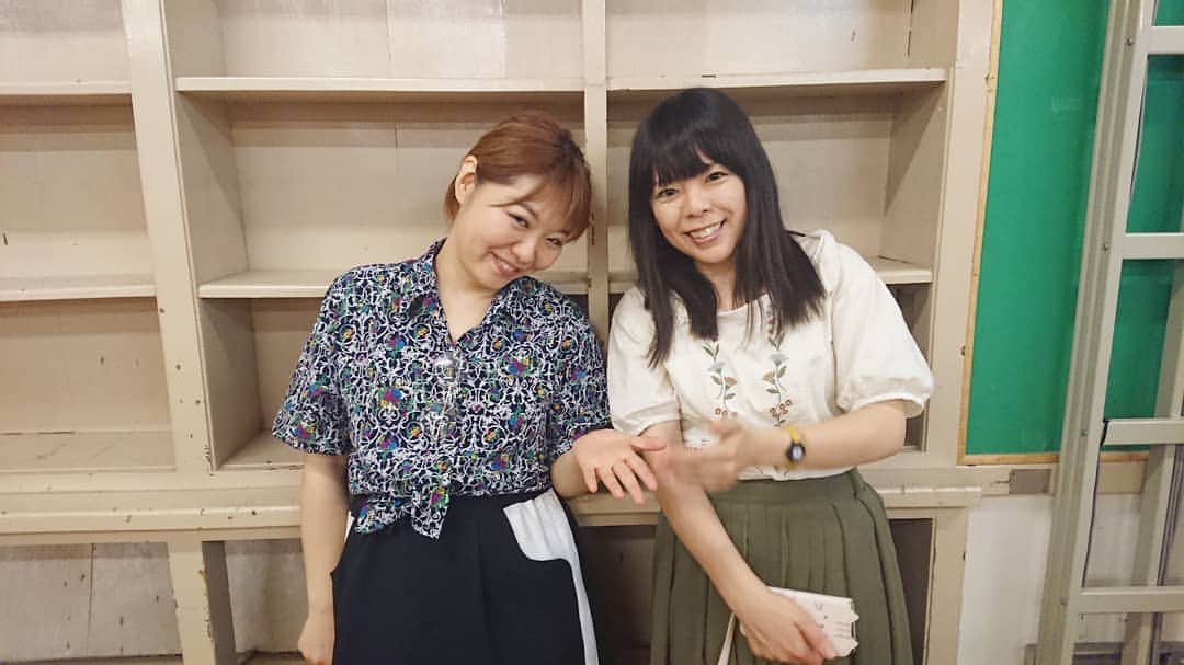 桜花さんのインスタグラム写真 - (桜花Instagram)「昨日✨✨🌷 メルヘンちゃんと小出さん🍀  ものまね達人な二人が一緒に話してて新鮮で思わずパシャリ🍀  #小出真保  さん #メルヘン須長  ちゃん #お笑い  #ものまね #ひょうきん  #お笑いライブ #ハピピーン」6月23日 12時52分 - mountainohka