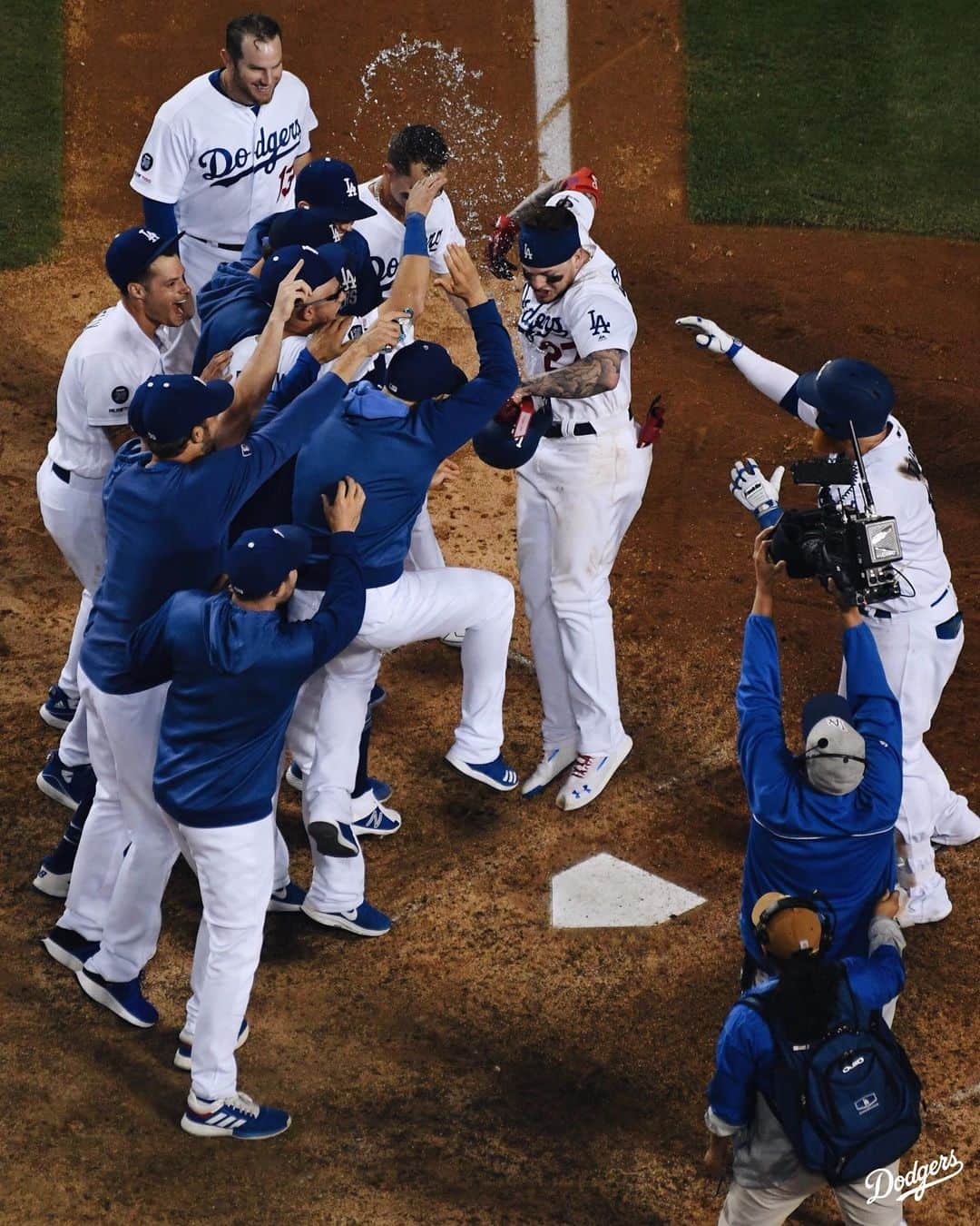 Los Angeles Dodgersさんのインスタグラム写真 - (Los Angeles DodgersInstagram)「LEVITATE.」6月23日 12時55分 - dodgers