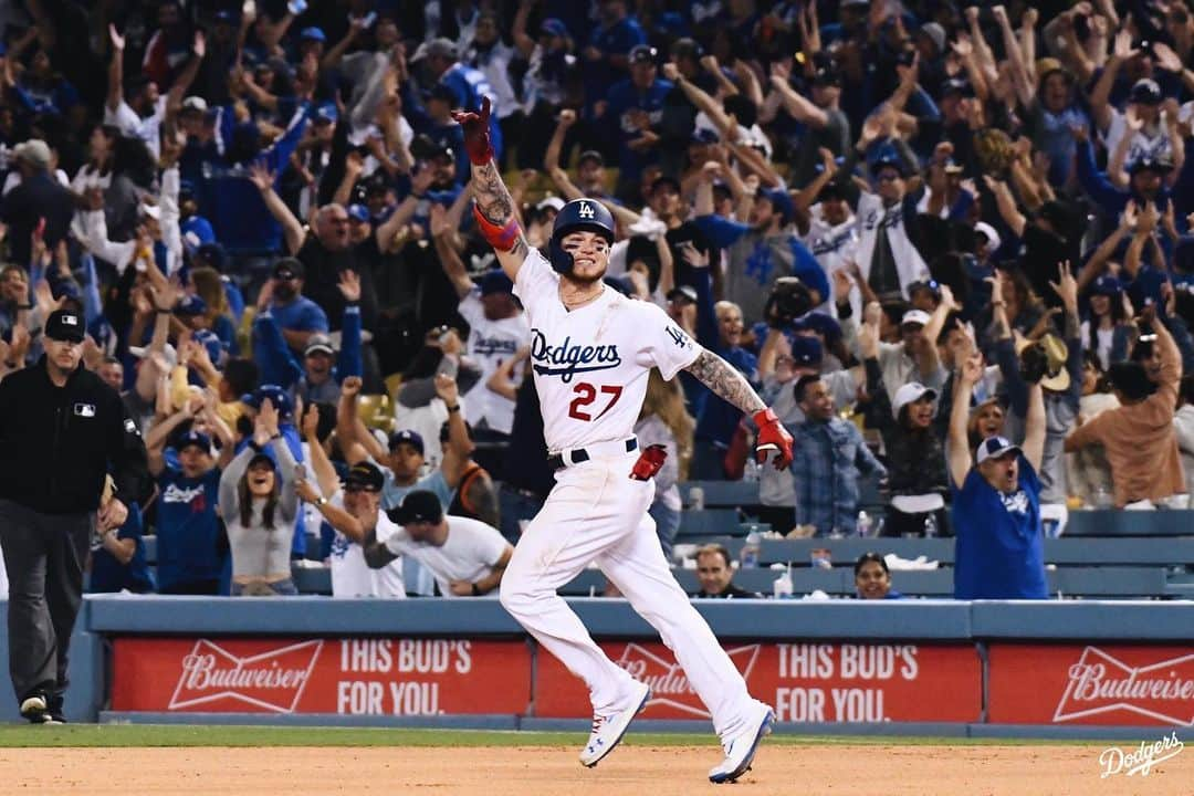 Los Angeles Dodgersさんのインスタグラム写真 - (Los Angeles DodgersInstagram)「‪”Different night, same story for a rookie Dodger.”」6月23日 13時14分 - dodgers