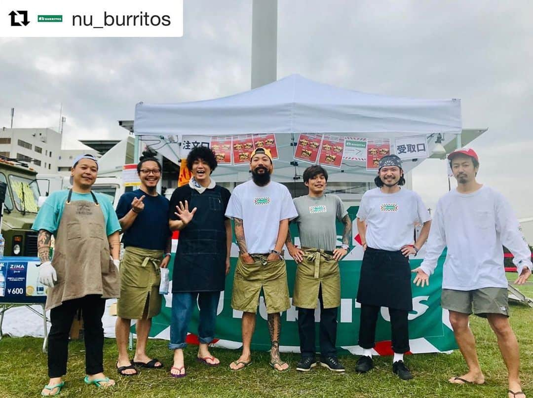 KO-TAさんのインスタグラム写真 - (KO-TAInstagram)「本日も巻いてます！  #Repost @nu_burritos with @get_repost ・・・ DEAD POP FESTiVAL Day2！ #burrito #mexicanfood #chicken #beef #shrimp」6月23日 13時32分 - kota_swankydank