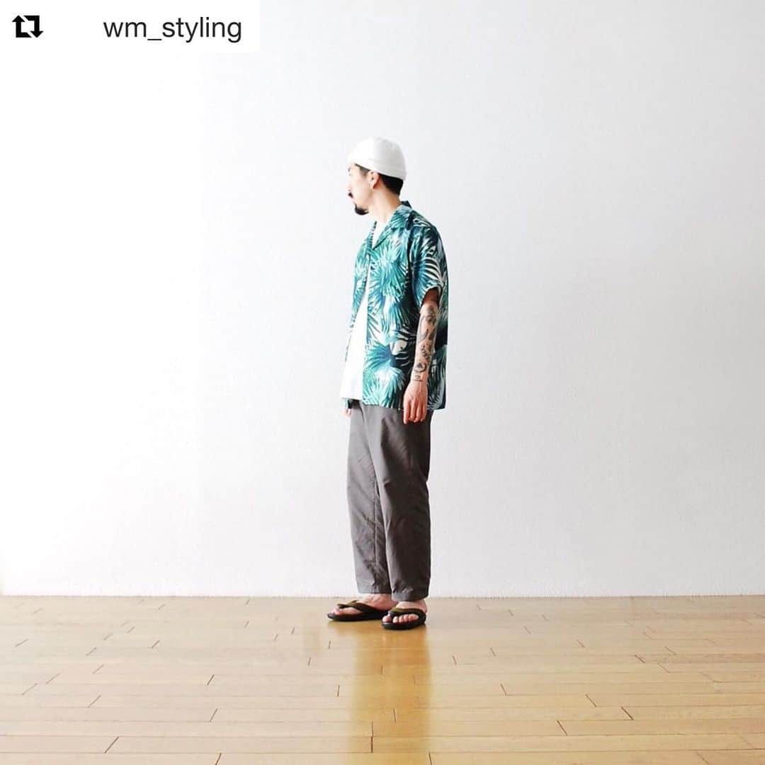 wonder_mountain_irieさんのインスタグラム写真 - (wonder_mountain_irieInstagram)「#Repost @wm_styling with @get_repost ・・・ ［#19SS_WM_styling.］ _ styling.(height 174cm weight 60kg) cap→ #VAINLARCHIVE ￥6,480- silk shirts→ #WANGCHOMPHU ￥31,320- tee→ #NigelCabourn ￥9,720- pants→ #itten. ￥27,000- sandal→ #JoJo ￥30,240- _ 〈online store / @digital_mountain〉 → http://www.digital-mountain.net _ 【オンラインストア#DigitalMountain へのご注文】 *24時間受付 *15時までのご注文で即日発送 *1万円以上ご購入で送料無料 tel：084-973-8204 _ We can send your order overseas. Accepted payment method is by PayPal or credit card only. (AMEX is not accepted)  Ordering procedure details can be found here. >>http://www.digital-mountain.net/html/page56.html _ 本店：@Wonder_Mountain_irie 系列店：@hacbywondermountain (#japan #hiroshima #日本 #広島 #福山) _」6月23日 15時46分 - wonder_mountain_