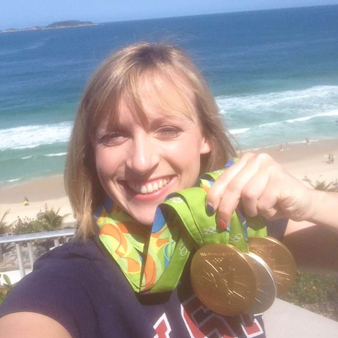 ケイティ・レデッキーさんのインスタグラム写真 - (ケイティ・レデッキーInstagram)「Happy #OlympicDay! While in Rio, I did not take a lot of photos because I was a bit busy. But here are a few fun selfies!」6月24日 2時15分 - katieledecky