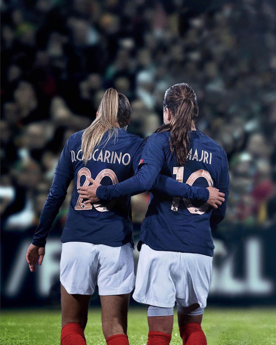 Nike Womenさんのインスタグラム写真 - (Nike WomenInstagram)「Nos Différences Nous Unissent. ⠀ Teammates on the pitch, and best friends off it, @delphine_cascarino and @amel.majri17’s bond goes beyond the game.」6月24日 3時04分 - nikewomen