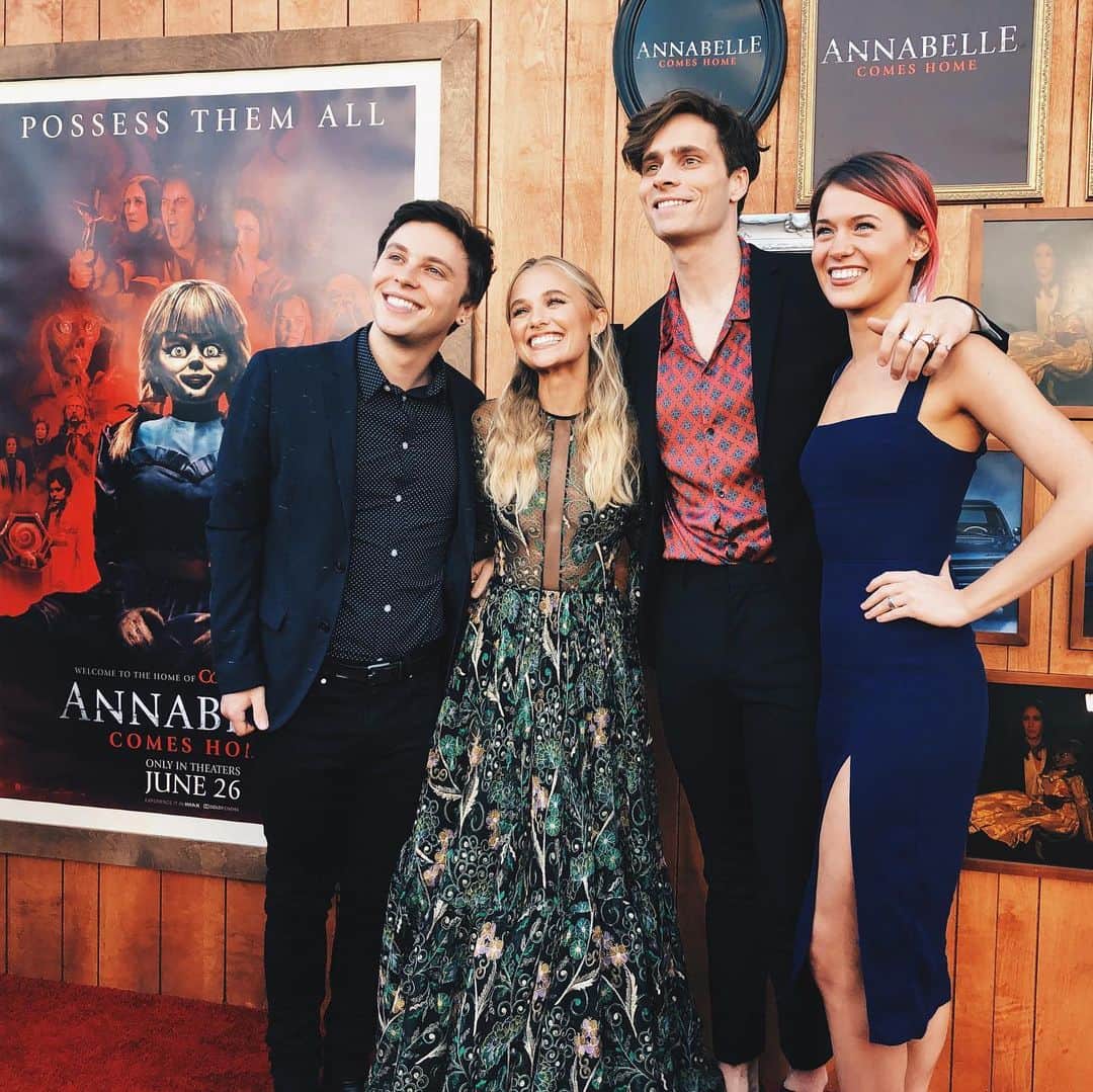 キートン・ストロンバーグのインスタグラム：「My friend @madisoniseman is a movie star. Go see her badassery in the new @annabellemovie! Thanks for having us to the premiere where I shit myself cause I was terrified.」