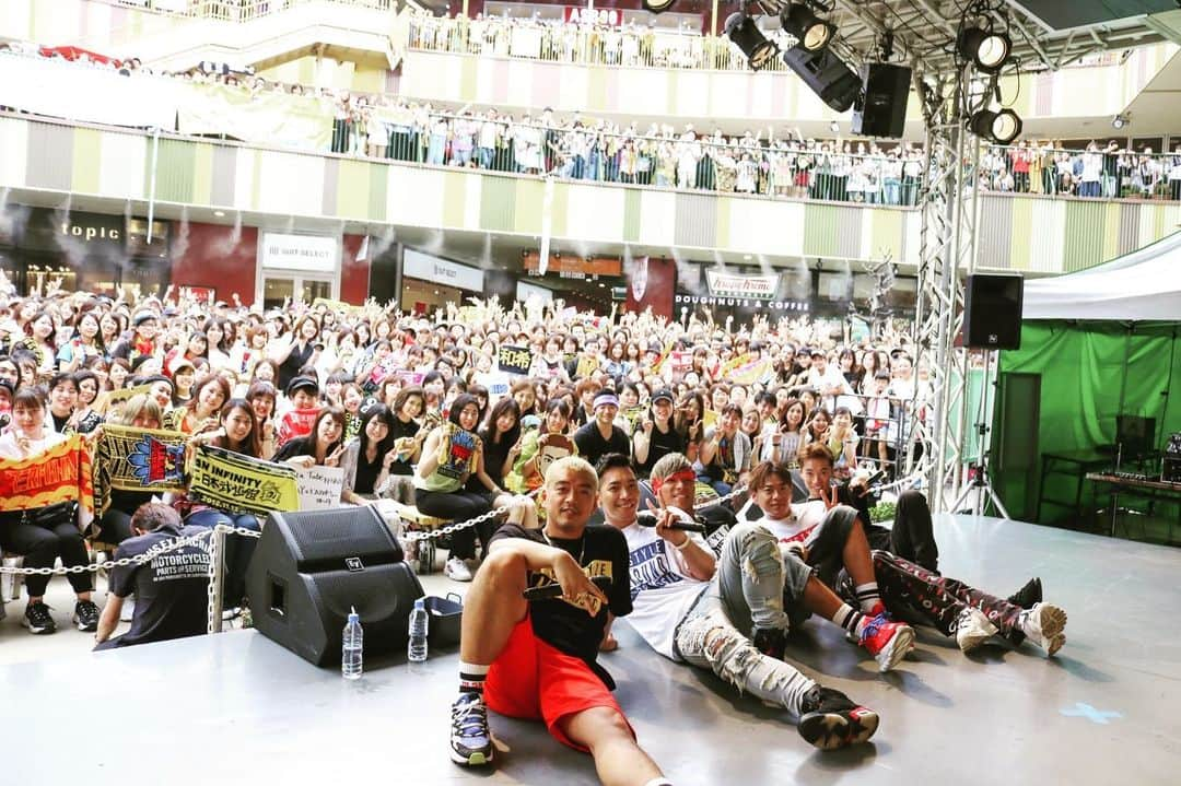 DOBERMAN INFINITYさんのインスタグラム写真 - (DOBERMAN INFINITYInstagram)「HIGH  5IVE大感謝祭ファイナルにお越し頂いた皆さんありがとうございました🔥 アスナル金山が3階まで埋め尽くされている光景は凄かったです‼️ 終わってしまったと思うと寂しいですが、絶対にツアー会場でお会いしましょう😭 全国から集まって下さった皆さん本当にありがとうございました‼️ #DOBERMANINFINITY #5IVE #HIGH5IVE #もちろんツアー以外でもお待ちしています #必ず会おうこの約束の場所で」6月23日 18時33分 - dobermaninfinityofficial