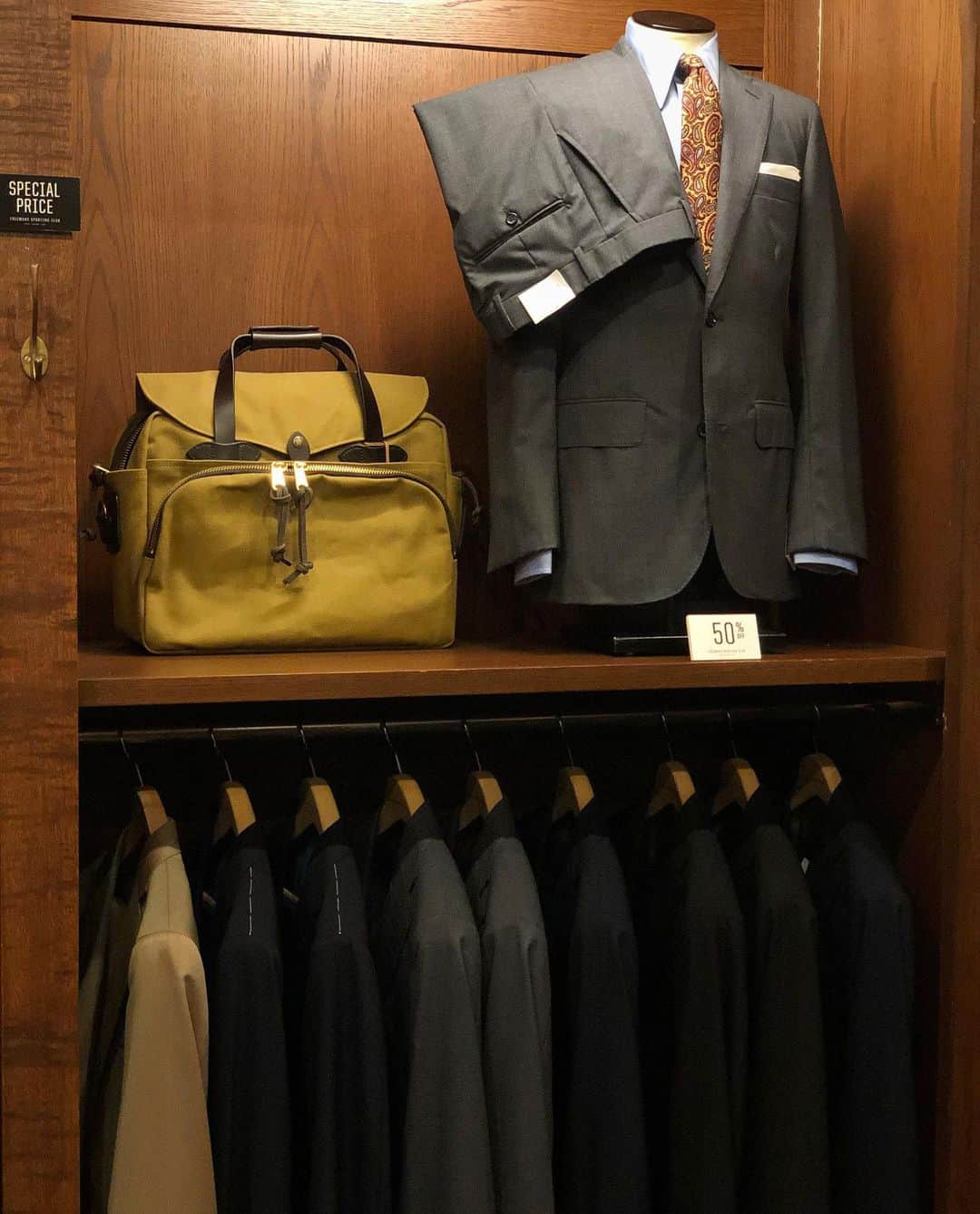 フリーマンズスポーティングクラブのグルメインスタ