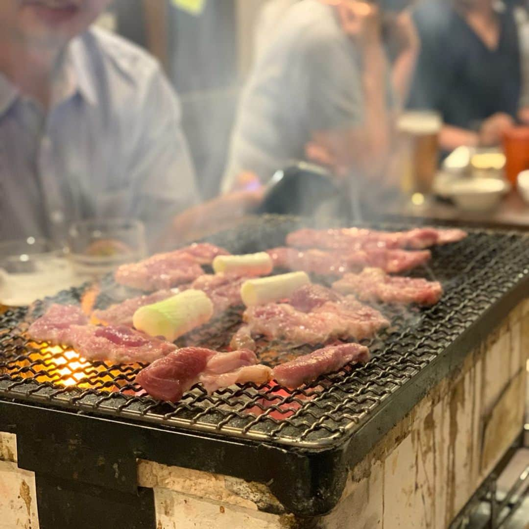 福西崇史さんのインスタグラム写真 - (福西崇史Instagram)「。 先日の札幌の夜🌉。 飯🍚ジンギスカ〜ン 。 #八仙 #大通り店 #大将 #おもろい #塩ジンギスカン #ラム肉 #うまい #牛トロライス #山わさび追加  #教えてもらいました  #ポートレートおじさん #instagood #instafood」6月23日 19時24分 - takashi_fukunishi