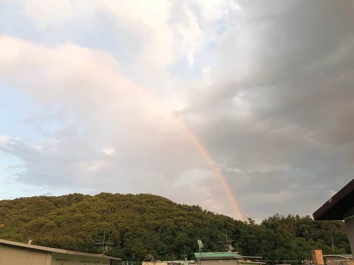 チャンヨンのインスタグラム：「🌈」