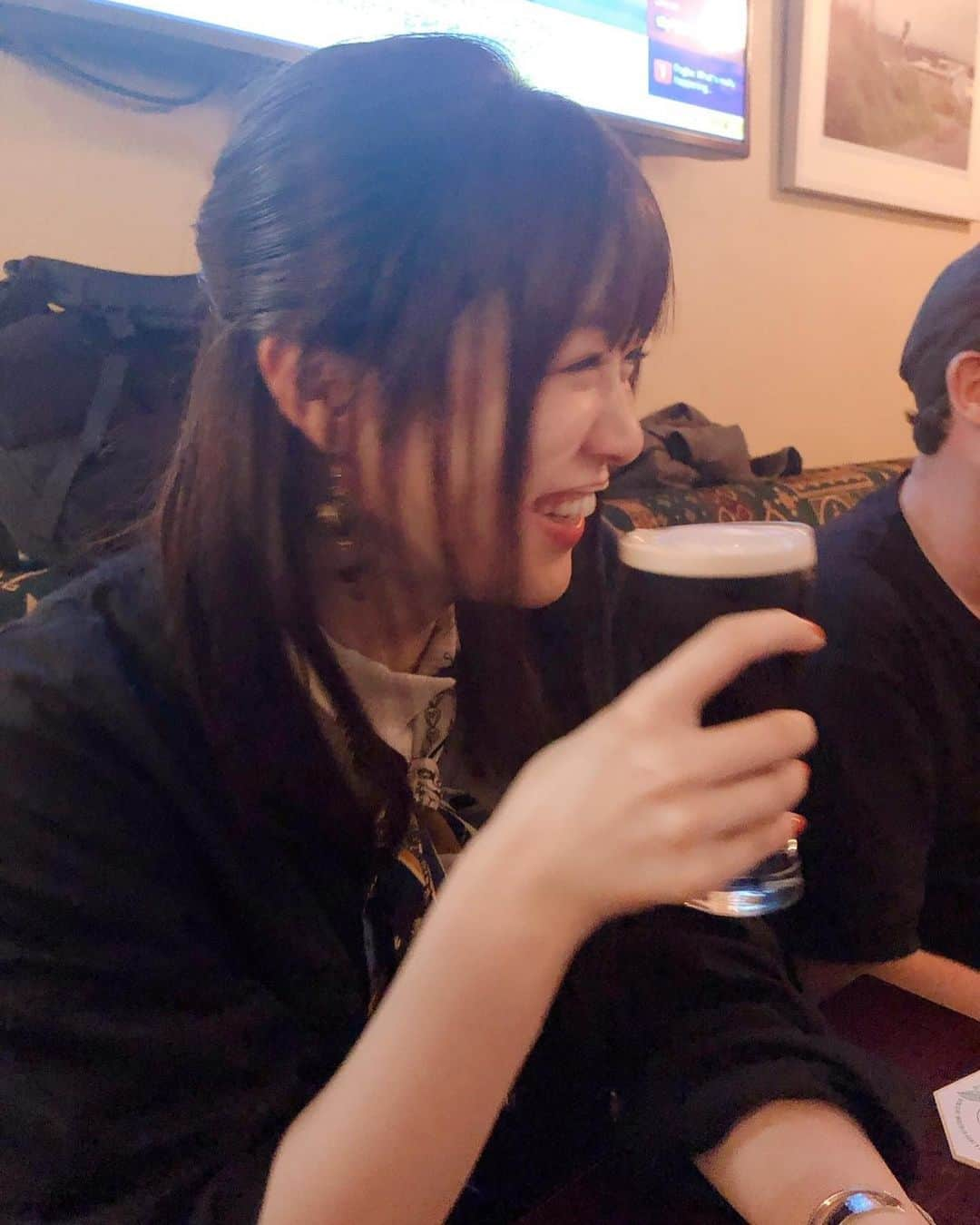 鈴木このみさんのインスタグラム写真 - (鈴木このみInstagram)「ギネスビール in アイルランド！ 飲みやすくて美味しい( ´ ▽ ` )泡が濃厚すぎてクリームみたいでした🍻  #胃ンスタグラム」6月23日 19時26分 - konomin_official