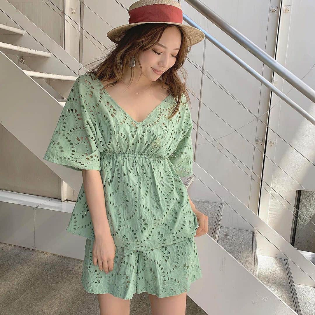 唯可（yuika）さんのインスタグラム写真 - (唯可（yuika）Instagram)「* セットアップとっても楽ちん🥺 プチ旅行にも行ってきたから(ストーリーみてね あっという間に1週間経っちゃった👜 * * * setup @cielair  hat @maniera_rohw_gdm」6月23日 20時06分 - yu.i.k.a