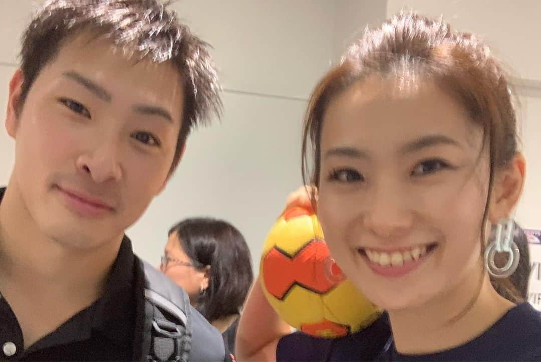 矢原里夏さんのインスタグラム写真 - (矢原里夏Instagram)「【🤾‍♂️🤾‍♀️International Handball Week】 JAPAN CUP🇯🇵25-36🇸🇪で幕を閉じました。 熱い試合を魅せてくれた選手の皆様お疲れ様でした。関係者の皆様も連日の準備から片付けまでお疲れ様でした。ありがとうございました（^人^） 会場にお越しくださった皆さま、YouTubeで観戦のファンの皆さん、やっぱりハンドボールは最高ですね☺︎♡ . スカイＡ（ＣＳ放送）録画放送スケジュール . 📺スカイＡ放送予定 ◾︎7月08日（月）20:00～21:30　 日韓定期戦2019＜おりひめジャパンvs韓国代表＞ . ◾︎7月09日（火）20:00～21:30　 日韓定期戦2019＜彗星JAPANvs韓国代表＞ . ◾︎7月20日（土）14:00～15:30　 JAPAN CUP 2019（MEN） ＜彗星JAPANvsスウェーデン代表=6/20＞ . ◾︎7月21日（日）14:00～15:30　 JAPAN CUP 2019（MEN） ＜彗星JAPANvsスウェーデン代表=6/21＞ . #ハンドボール #彗星JAPAN #おりひめJAPAN  #hadball」6月23日 20時29分 - rika_yahara