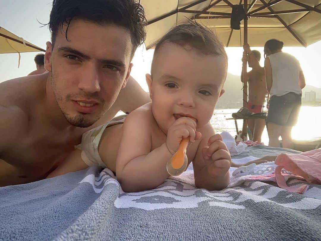 マルコ・バキッチのインスタグラム：「🎀❤️👼🏼」
