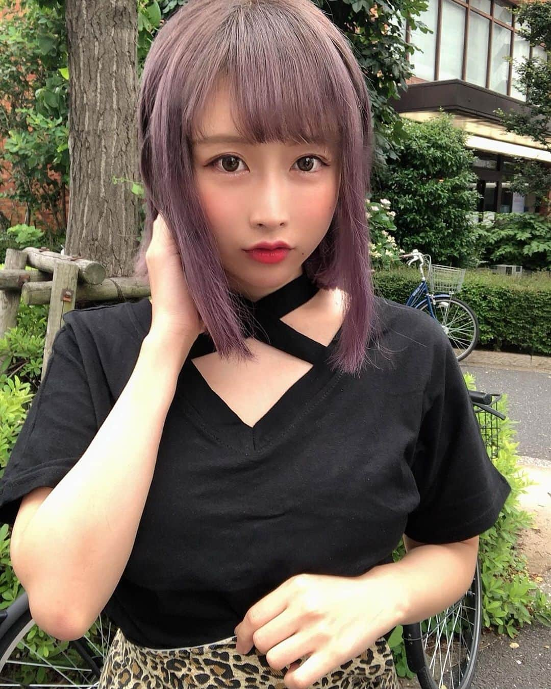 いとうさやかさんのインスタグラム写真 - (いとうさやかInstagram)「今日のわたしは紫に染めました。  @17kg_official  やっぱ17kgの洋服はかわいいものが揃ってますね🥺  頑張りすぎても良くないけど 立ち止まると忘れ去られそうで 難しいな、 まあきっとだれよりも楽しい仕事なんだろうなって。 ちょうどそんなことかんがえてたら 給与明細の放送日ですね。 abemaTVでみれるよ📺  本当は中身を見てすきになってほしいんだ。  #abematv @17kg_official  #17kg_official」6月23日 20時53分 - unpai_3