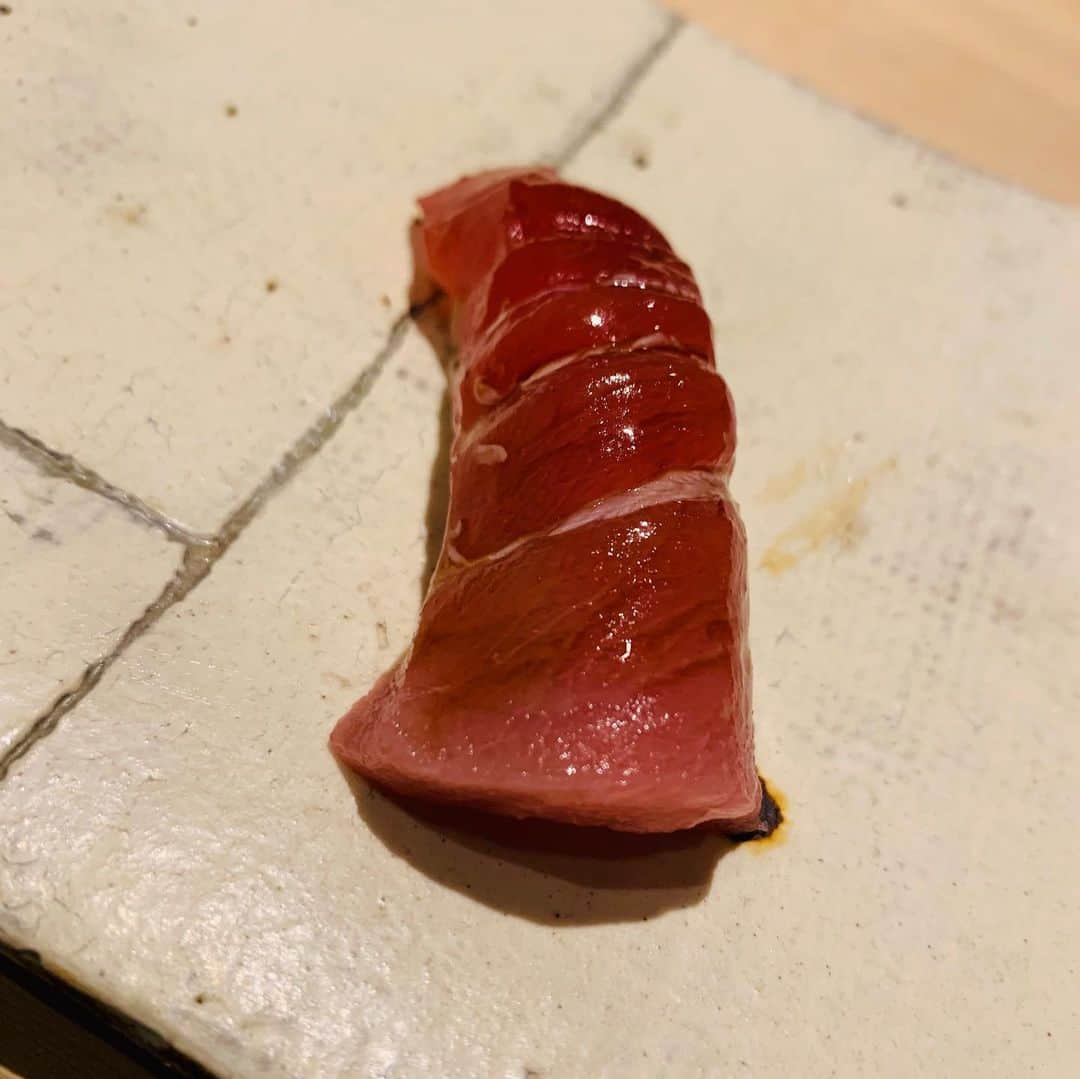佐伯三貴さんのインスタグラム写真 - (佐伯三貴Instagram)「はい。  幸せ😋❤️❤️❤️ #寿司 #sushi #3150」6月23日 20時59分 - threeprecious