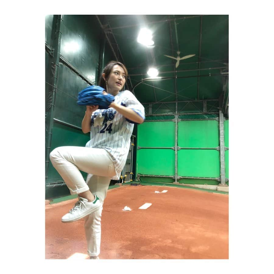 杜野まこさんのインスタグラム写真 - (杜野まこInstagram)「#始球式 #杜野まこ #ハマスタ #ローソンデー #baystars #rakuteneagles #交流戦 #上々な練習 からの #ど緊張 #本番に弱い #嬉しい #楽しい #悔しい #キャッチャー #伊藤光 選手 #バッター #茂木栄五郎 選手 #ピッチャー #今永昇太 投手 #カメラマン #サンスポ #斎藤浩一 さん」6月23日 21時08分 - makomorino