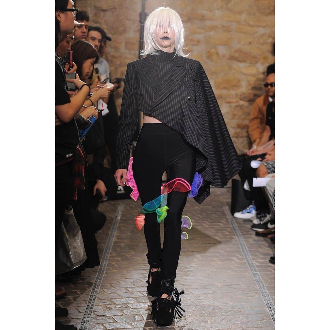 のインスタグラム：「FACETASM  SPRING SUMMER 2020 PARIS MEN AND WOMEN'S COLLECTION "IMPERFECTION IS PERFECT"  Model: LEILA @thegrinchchannel  #facetasm #facetasmtokyo  #ss2020」