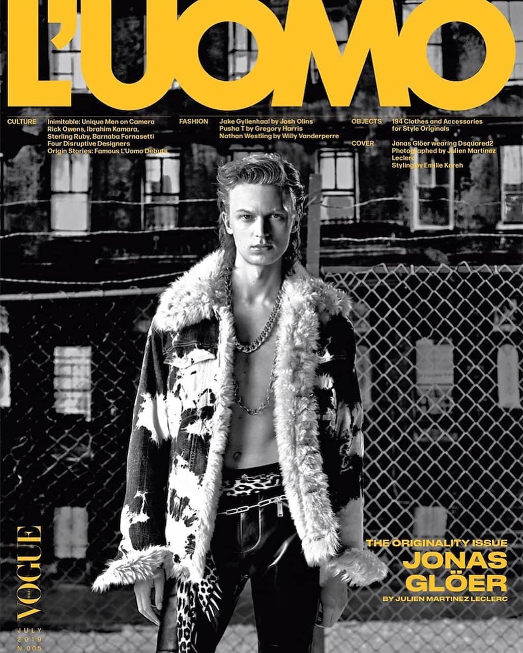 ディースクエアードさんのインスタグラム写真 - (ディースクエアードInstagram)「@luomovogue June issue cover with @jonasgloeer wearing #Dsquared2 Fall Winter 2019 Show collection #D2Editorials」6月23日 21時12分 - dsquared2