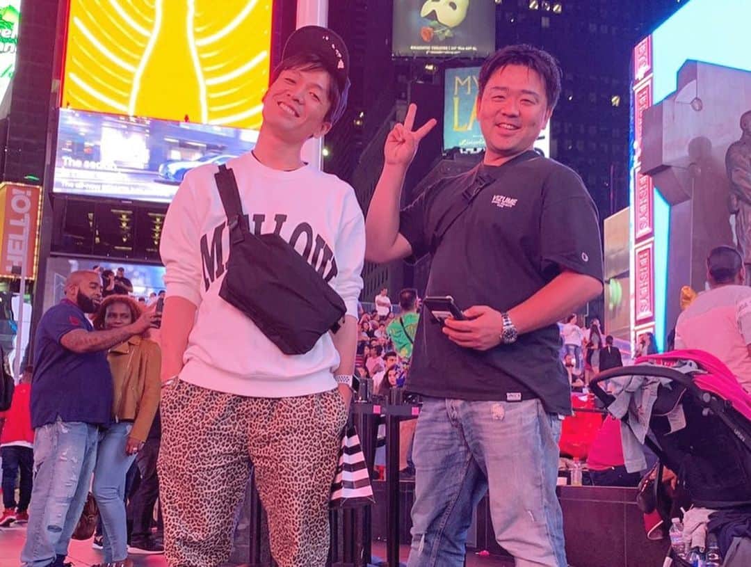 KYOHEYさんのインスタグラム写真 - (KYOHEYInstagram)「NYC ①﻿ Memories of New York, part 1﻿ I want to speak more English. ﻿ Everyone who returns home says so. ﻿ The same is true for me.﻿ ﻿ #NYC #newyork #Brooklyn #menahan #manhattan #Timessquare #usa #unitedstate #airbnb」6月23日 21時28分 - kyohey5