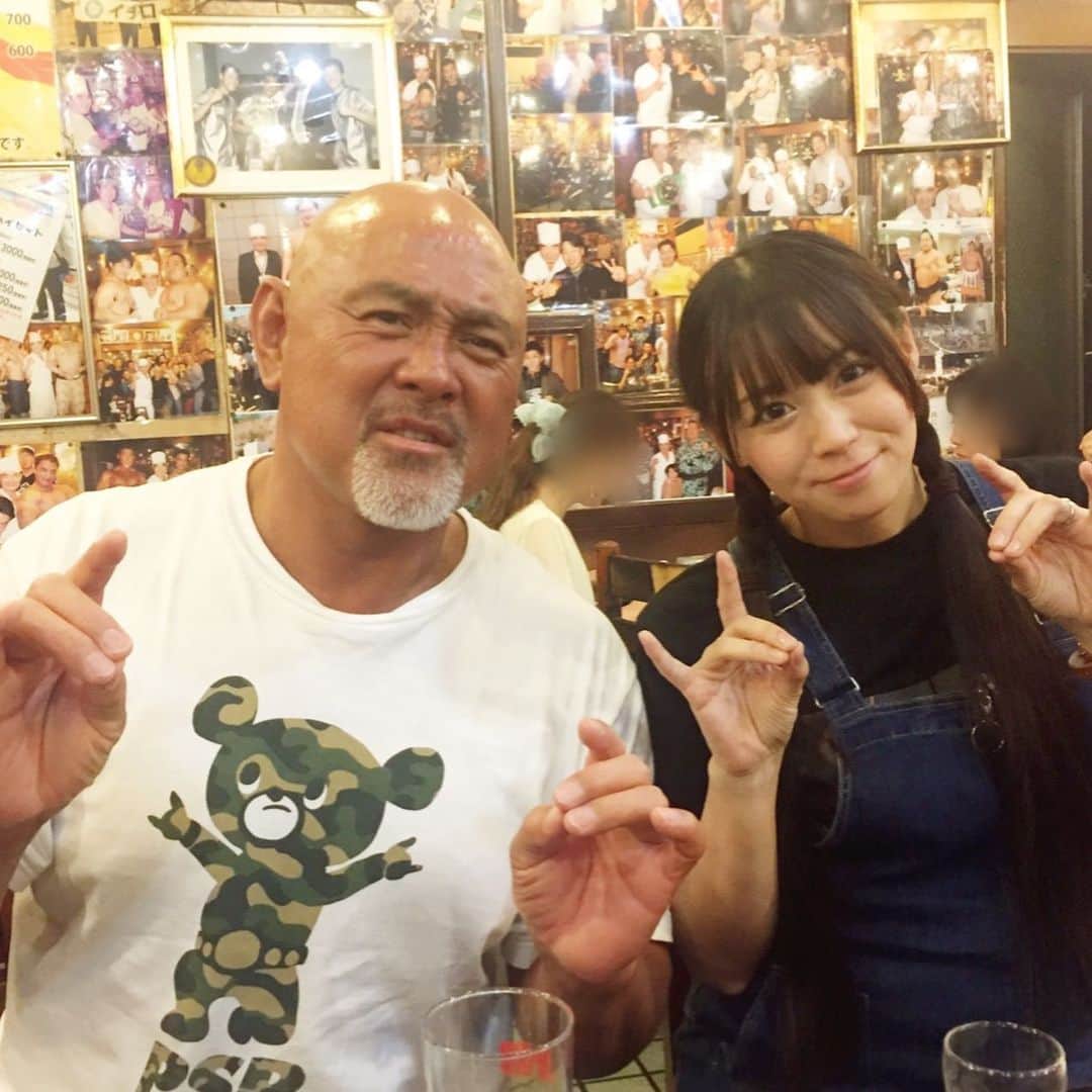 浦えりかのインスタグラム：「武藤敬司選手と久しぶりにお会いしました♪( ´▽｀) 焼肉美味しかったー！！」