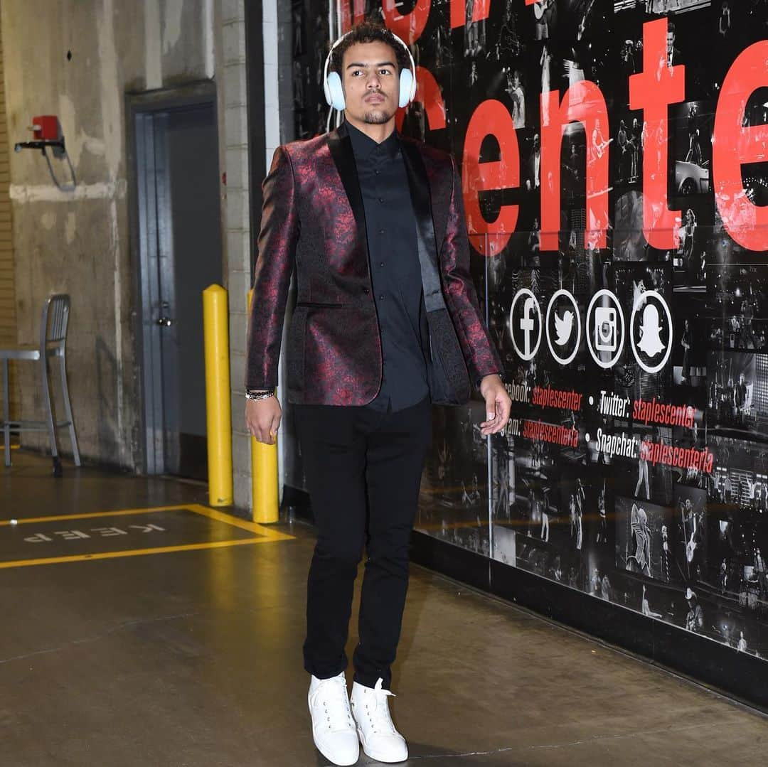 NBAさんのインスタグラム写真 - (NBAInstagram)「📸 @traeyoung’s Best looks of the season! #GameChangers」6月24日 3時26分 - nba