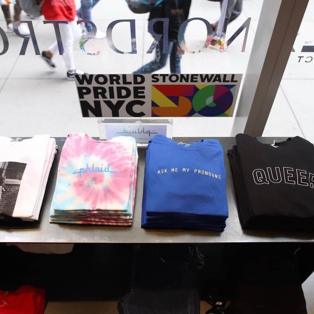 Nordstromさんのインスタグラム写真 - (NordstromInstagram)「We’re celebrating WorldPride 2019 with a very special pop-up at #NordstromNYC ft. @thephluidproject’s inspiring genderless offerings along with the brand’s WorldPride 2019 | Stonewall 50 capsule collection. Stop in to shop the pop-up now through July 1. 🌈 #pride」6月24日 3時32分 - nordstrom