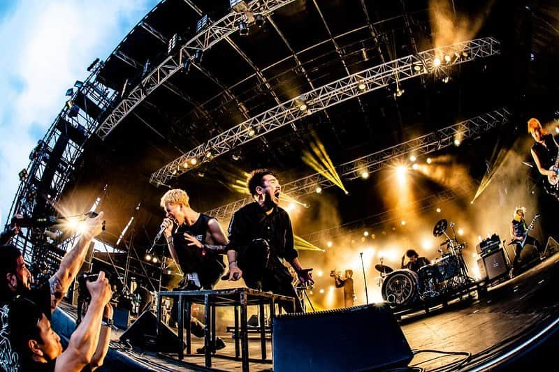 Kenta Koieさんのインスタグラム写真 - (Kenta KoieInstagram)「DEAD POP FESTIVAL最高。  Photo by @cazrowaoki」6月23日 22時05分 - kencrossfaith