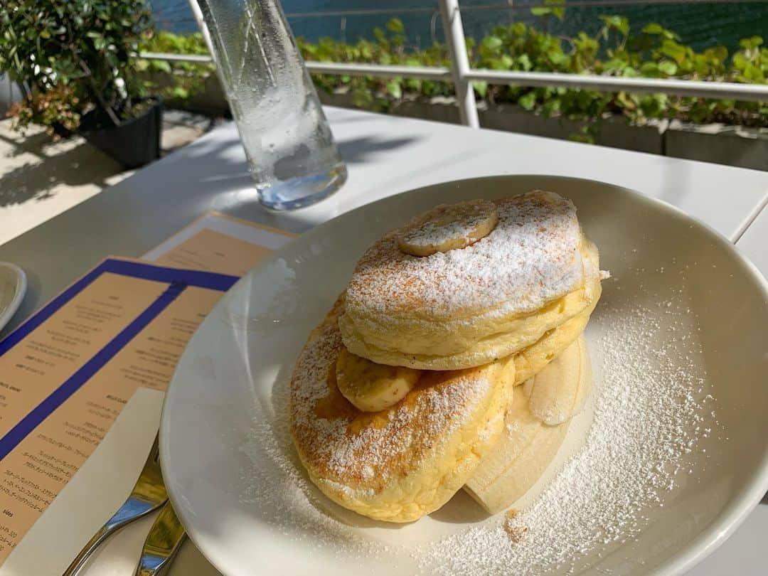 堤俊輔さんのインスタグラム写真 - (堤俊輔Instagram)「世界一の朝食🥞🍽 『bills』  天気良くて気持ちよかった〜☀️ #サッカー  #Jリーグ  #鹿児島ユナイテッドFC #鹿児島 #soccer  #jleague  #kagoshimaunitedfc #kagoshima #堤俊輔  #ツツスタグラム  #チェストー！ #勝手に鹿児島大使 #世界一の朝食 #ビルズ #bills福岡  #リコッタパンケーキ #福岡堤」6月23日 22時25分 - shunsuketsutsumi.19