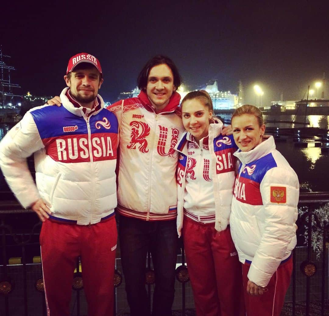 タチアナ・ボロソジャルさんのインスタグラム写真 - (タチアナ・ボロソジャルInstagram)「#internationalolympicday #volosozhartrankov #olympics」6月23日 22時56分 - fire_bird