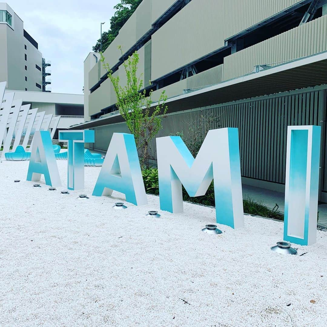 小島瑠璃子さんのインスタグラム写真 - (小島瑠璃子Instagram)「🏝 ATAMI。 小学校の同級生と 日帰り旅🚄 永遠わらってた🤣 ATAMIは新幹線で 30分だからすぐ！ ここ半年で３回ぐらい ATAMIに行ってるよ🤣✌🏻 マイブームATAMI ✨」6月23日 22時57分 - ruriko_kojima