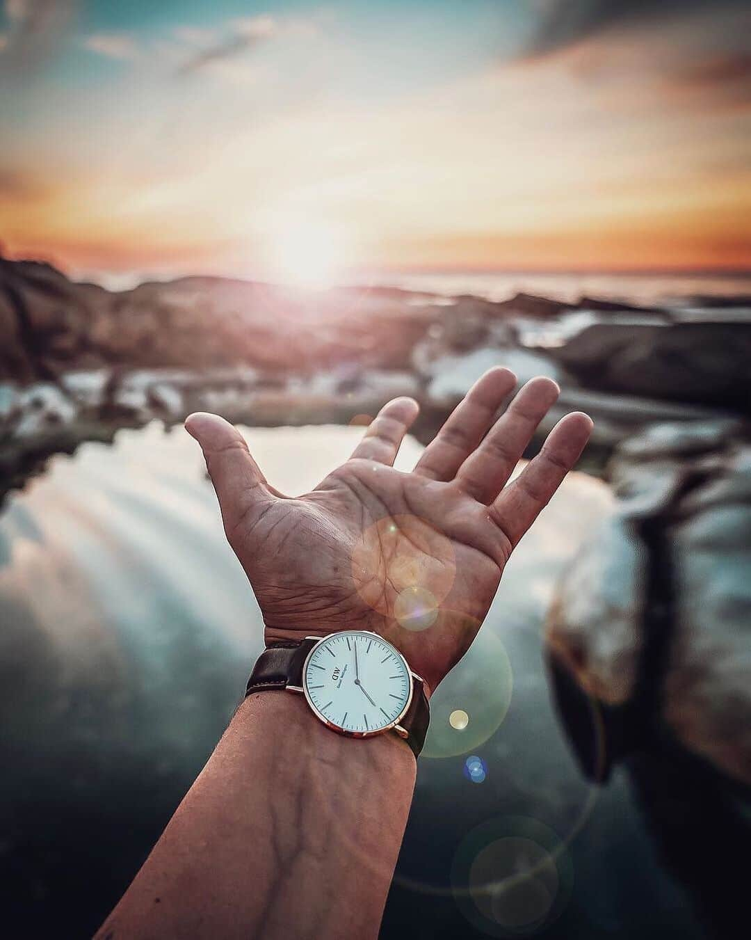 ダニエルウェリントンさんのインスタグラム写真 - (ダニエルウェリントンInstagram)「Congratulations to @deanventures on being our #DWPickoftheDay! Make sure that you tag your photos with #DanielWellington for a chance to get featured, and visit danielwellington.com to find your favorites and local stores.」6月23日 23時04分 - danielwellington