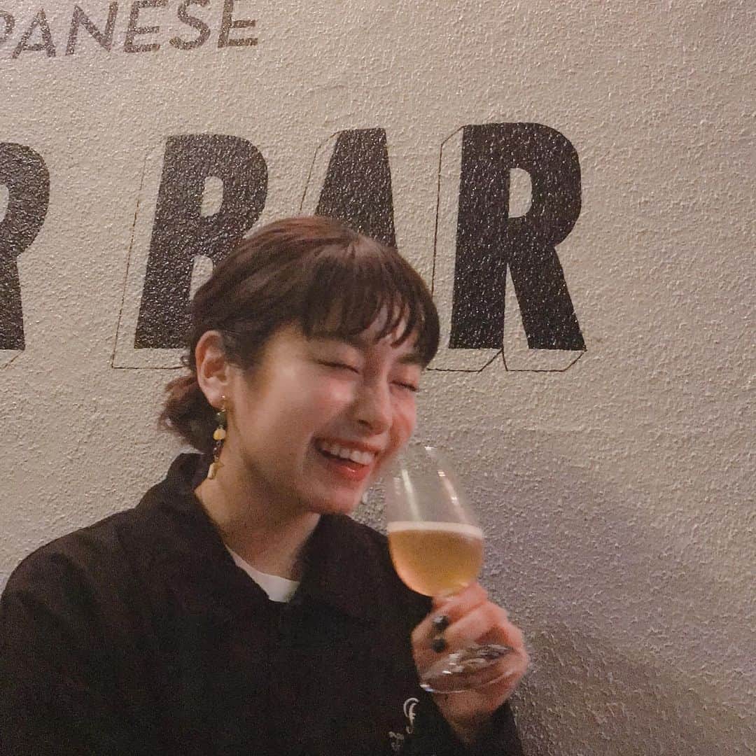 トミタ栞さんのインスタグラム写真 - (トミタ栞Instagram)「#笑 #ビール #25歳 #笑ってる場合じゃ…なくもなくもない」6月23日 23時07分 - tomita_shiori