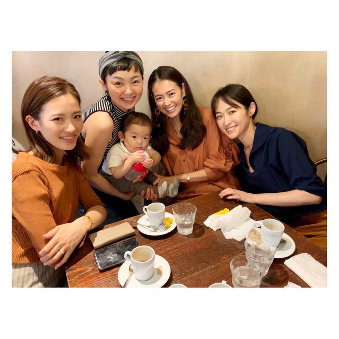 森田麻恵さんのインスタグラム写真 - (森田麻恵Instagram)「会いたかったみんなに会えた日曜日。  昔から変わらずキラキラかわいい美優紀と碧ちゃんと早紀ちゃん、今日はそこにスペシャルキュートな子も加わって👶束の間の楽しい日曜ランチでした！  #happy #sunday #meetup #friends #babyboy #cute #instagood」6月23日 23時16分 - morita_mae