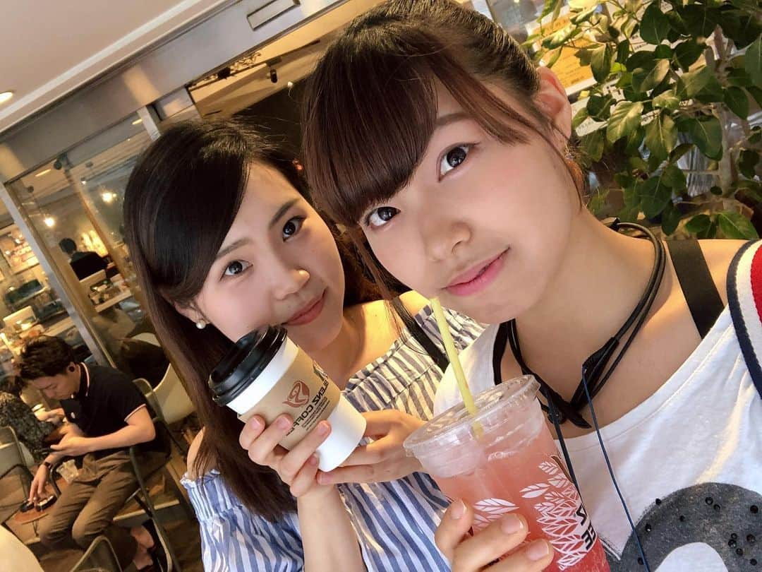 中村真緒さんのインスタグラム写真 - (中村真緒Instagram)「Splendid holiday with sis🧚🏻‍♀️ #pierreherme #blenzcoffee」6月23日 23時21分 - mao___nakamura