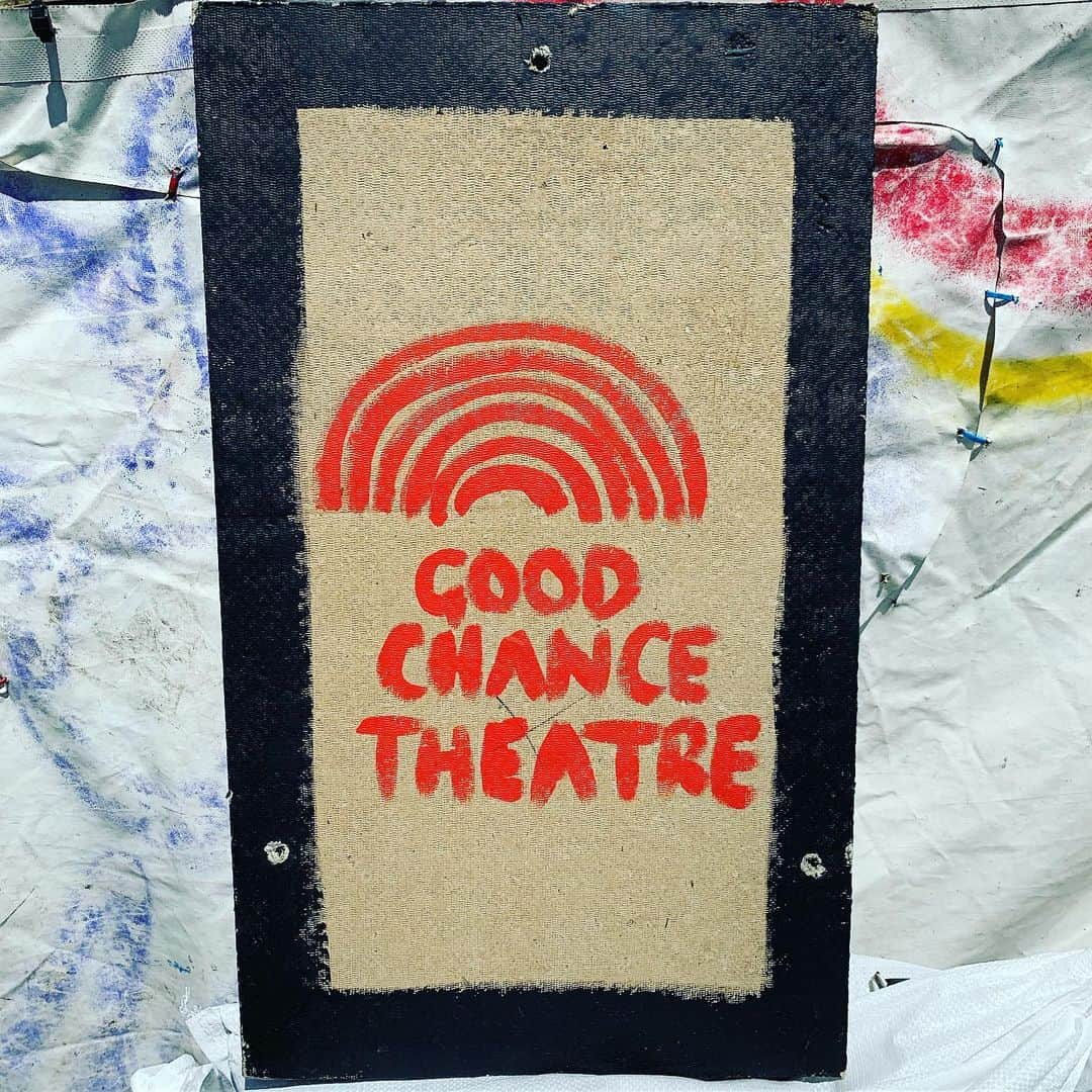 ジム・スタージェスさんのインスタグラム写真 - (ジム・スタージェスInstagram)「Drum Sessions with @goodchancetheatre... #communitytheatre #helprefugees #coventry」6月23日 23時21分 - officialjimsturgess