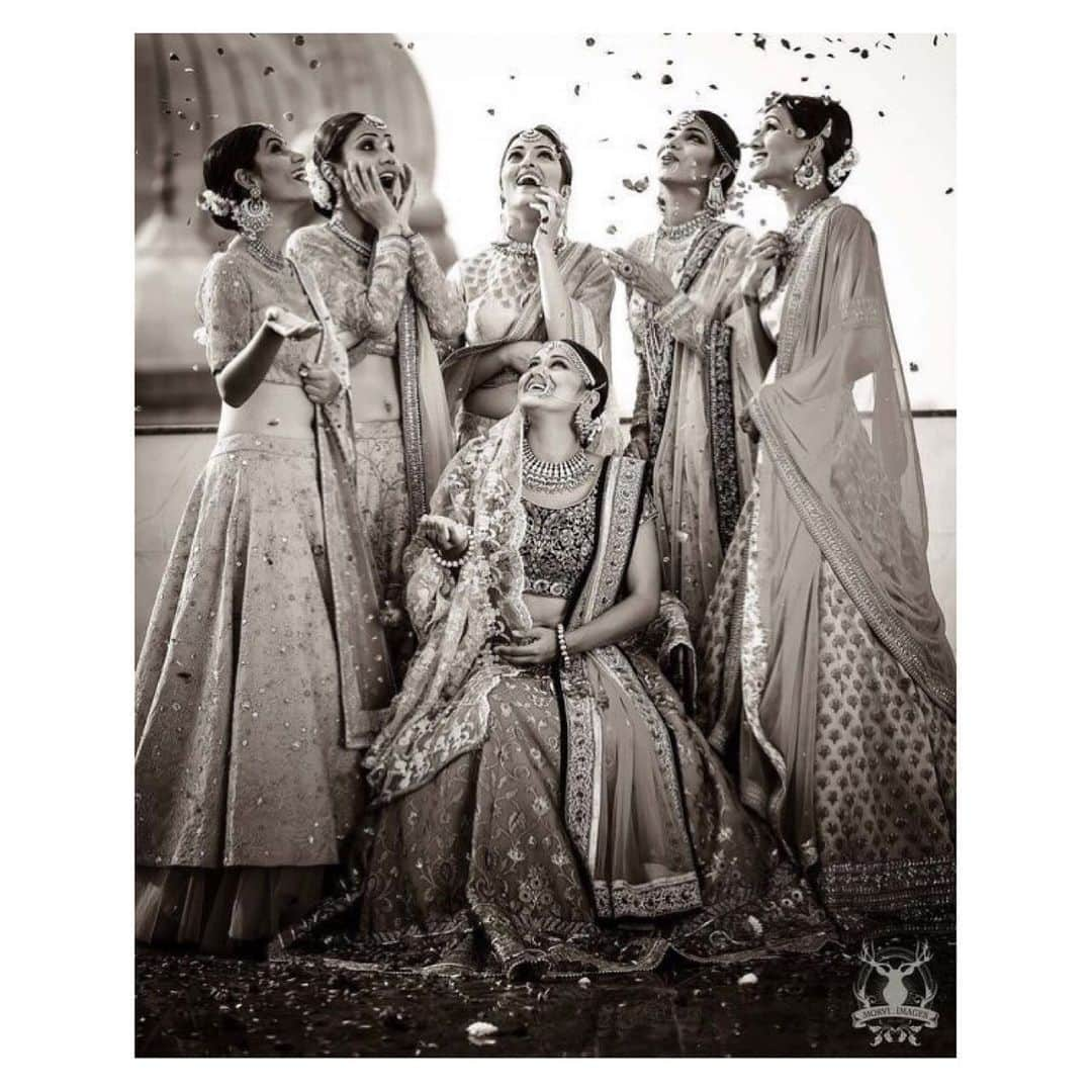 Indianstreetfashionさんのインスタグラム写真 - (IndianstreetfashionInstagram)「Speaking of classics .. a monochrome shot with the girls is always a good idea 😍 #indianstreetfashion #indianwedding  #wedding #weddingsofinstagram #instawedding  #indianwedding #bridesofindia #bridesofinstagram #indianbridaloutfit #weddinglook  #bridallook #bridestyle #weddingtrend #trend #bridaljewelry #jewellery #weddinginspo #weddingplanner #weddingblogger #weddingplanner #destinationwedding #bridesmaids  #bridesquad @morviimages」6月23日 23時27分 - indianstreetfashion