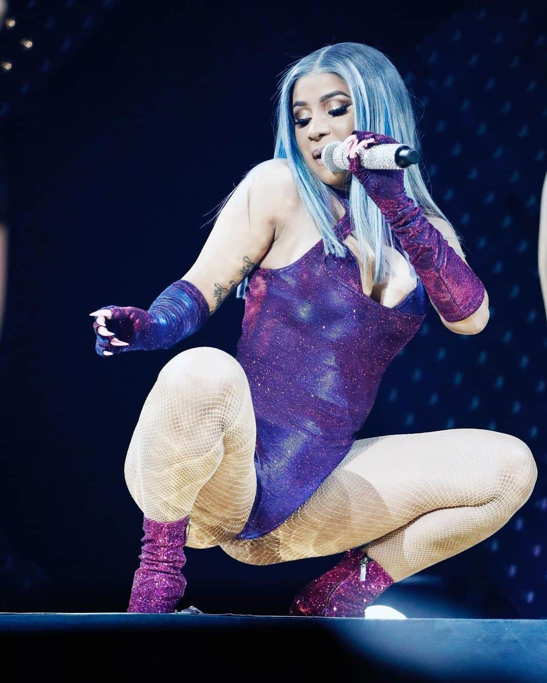 Just Jaredさんのインスタグラム写真 - (Just JaredInstagram)「@iamcardib hits the stage at the 2019 @bet Experience concert. #CardiB #BET Photos: Getty」6月23日 23時32分 - justjared