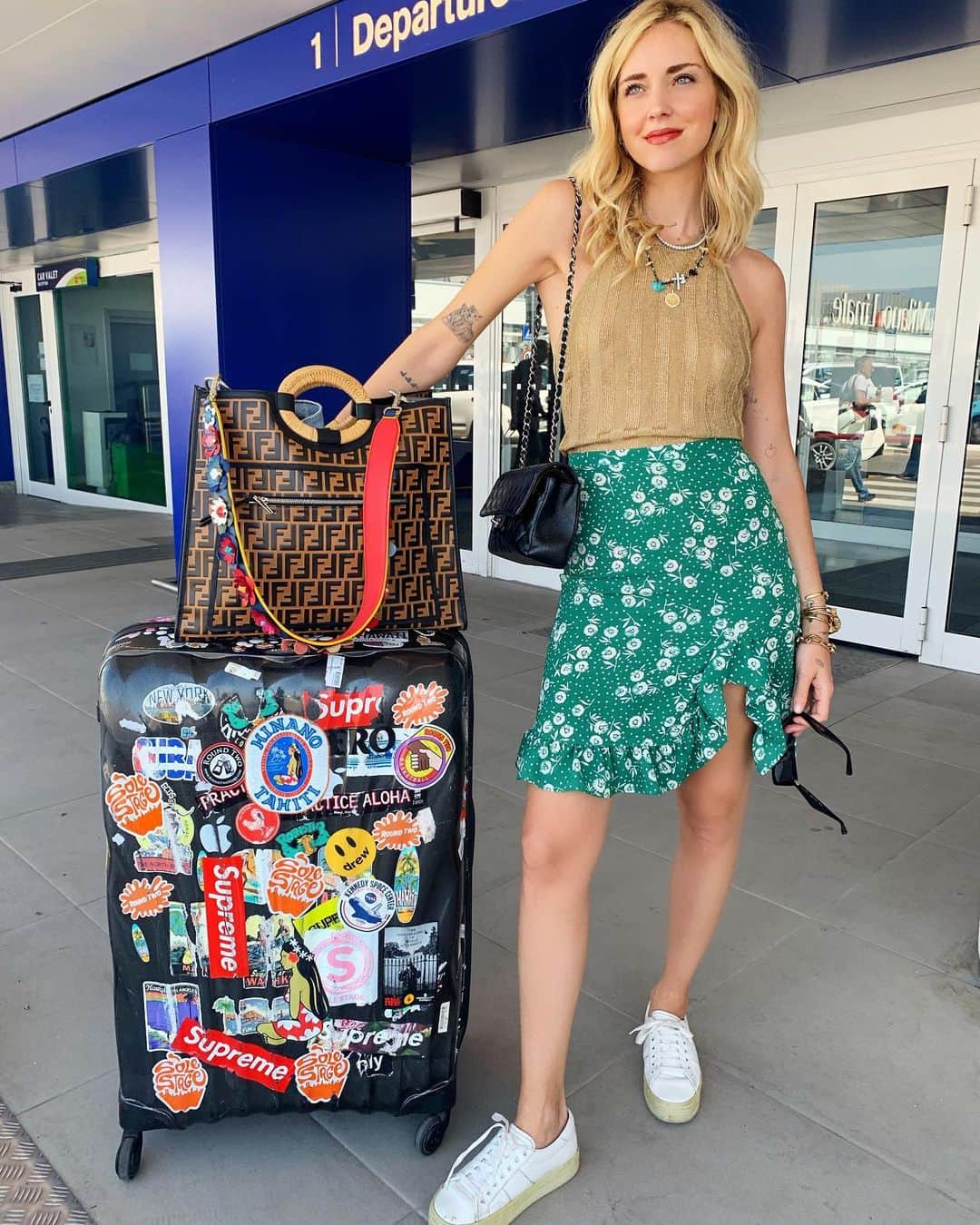 キアラ・フェラーニさんのインスタグラム写真 - (キアラ・フェラーニInstagram)「Next stop: Amsterdam for my #LancomexChiaraFerragni event 🥰」6月23日 23時54分 - chiaraferragni