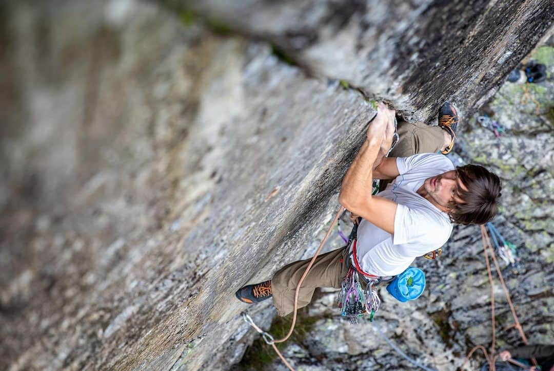 ヘイゼル・フィンドレーさんのインスタグラム写真 - (ヘイゼル・フィンドレーInstagram)「Who said wet rock made things harder anyway? So fun taking pics of your mates trying hard. @madeleine_cope and Ryan and @nathantlee93 @oligrounsell」6月23日 23時51分 - hazel_findlay