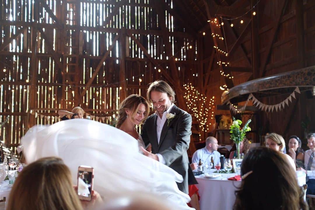 リチャード・ハーモンのインスタグラム：「To my beautiful sister, @jessicanoelleharmon, yesterday was your day, you were the better Harmon. But only for the day.  Words can’t describe how proud I am of the person you are today. To my brother, @lennyjacobson, welcome to the family. There is no one I could imagine more worthy than you to protect my sisters heart.  I love you both.」