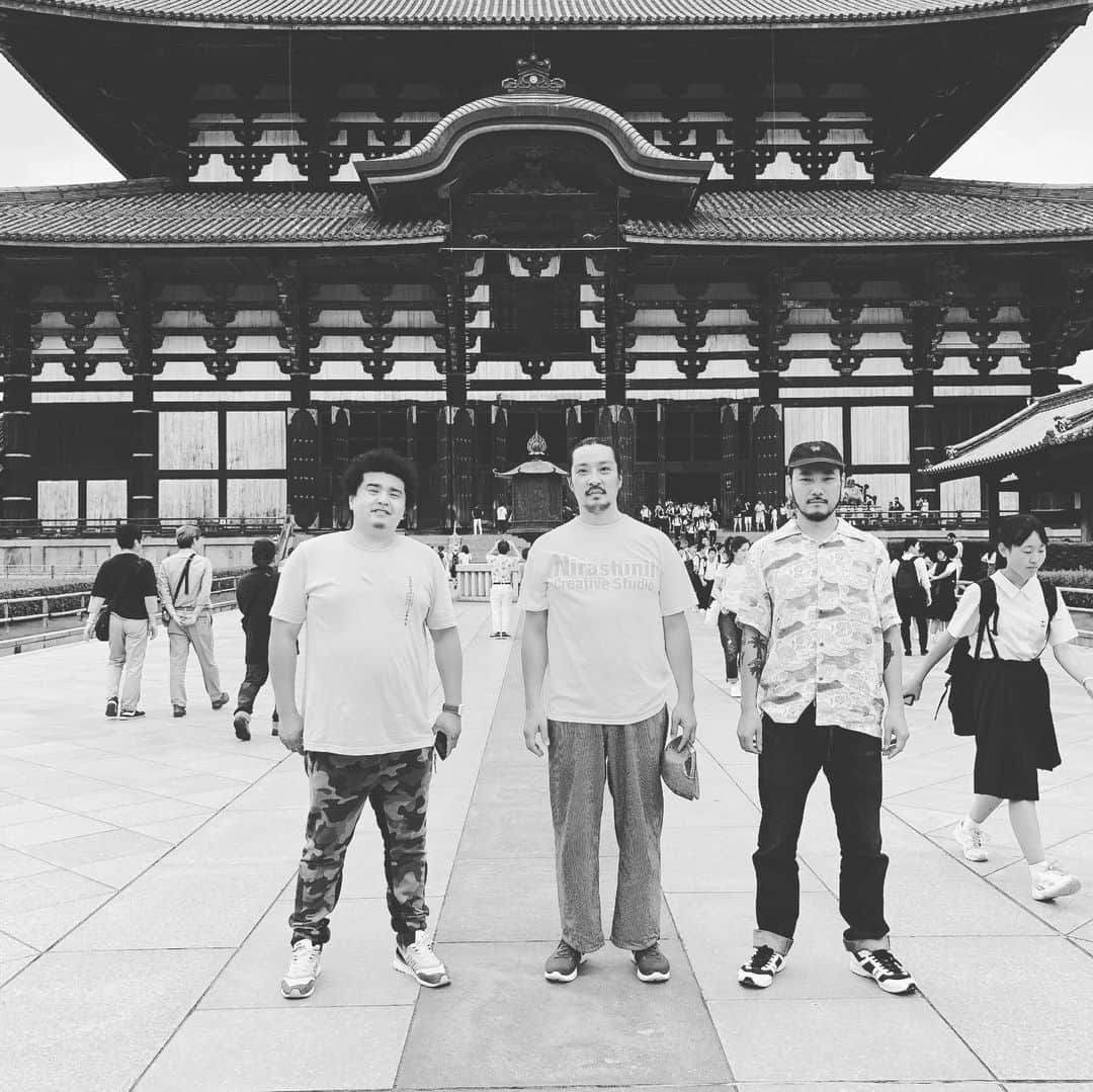 若旦那さんのインスタグラム写真 - (若旦那Instagram)「奈良の旅は花井君と恵太郎の二人のサポートのかいもあってか大成功に終わりました。 久しぶりに男三人での遠足の旅は楽しかったです。 また、奈良に戻ってきたいです！！ おやすみなさい^_^」6月24日 0時51分 - waka__danna