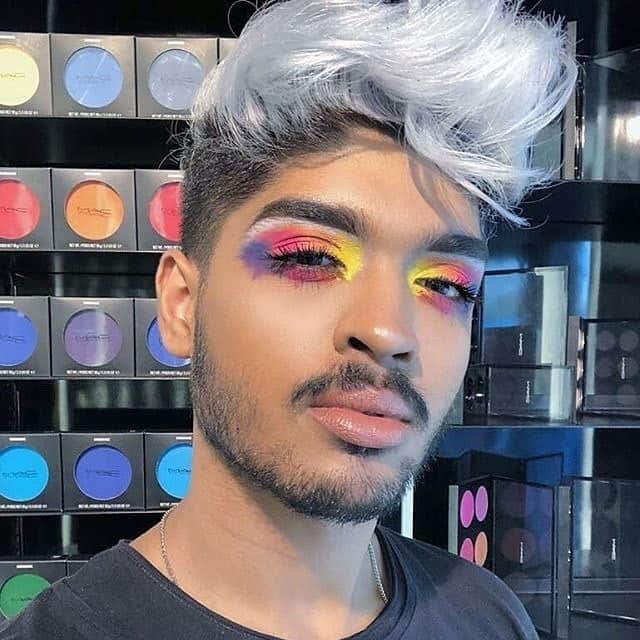 M·A·C Cosmetics Canadaさんのインスタグラム写真 - (M·A·C Cosmetics CanadaInstagram)「Pride eye inspiration from @shantanudhope 🏳️‍🌈🖤Share your pride looks with us by using #MACLovesPride 🏳️‍🌈」6月24日 1時00分 - maccosmeticscanada