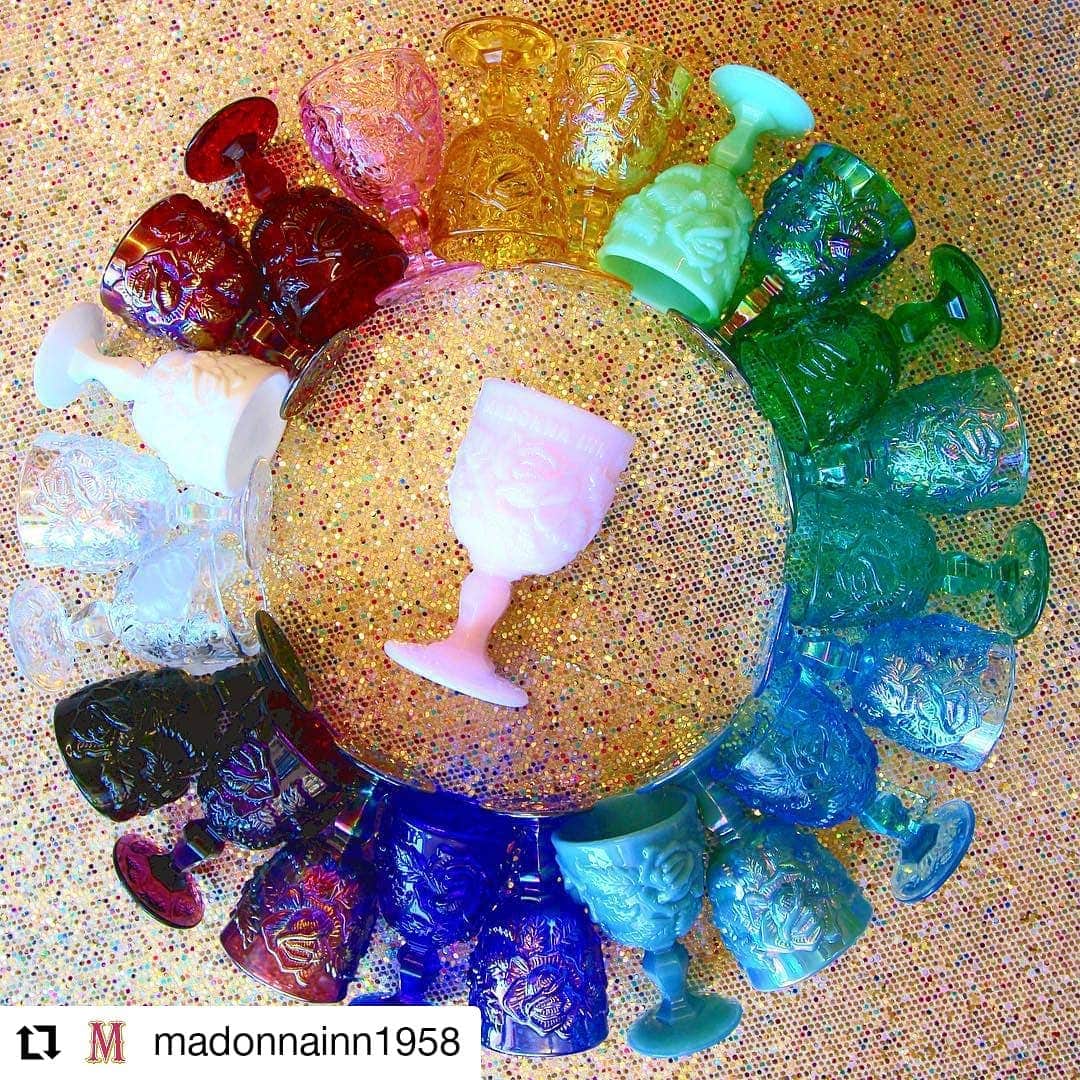 ガソリングラマーさんのインスタグラム写真 - (ガソリングラマーInstagram)「Ssooo pretty have you been yet? Well you should go asap #Repost @madonnainn1958 • • • • • • Brightening up your mid-week feed with a Madonna Inn rainbow! 🌈✨💘 Make sure to follow @madonnainnshops for more #MadonnaInn merch and boutique shopping!」6月24日 1時06分 - gasolineglamour
