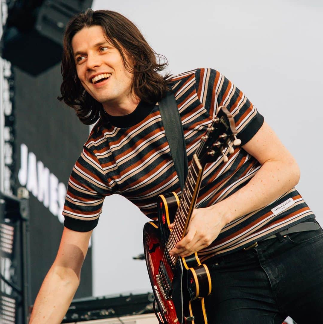 ジェームズ・ベイさんのインスタグラム写真 - (ジェームズ・ベイInstagram)「Hockenheimring 🇩🇪 Day 1, part 2. Playing songs in front of 100,000 people 😦 #dividetour 📷 @jonstonevideo」6月24日 1時19分 - jamesbaymusic